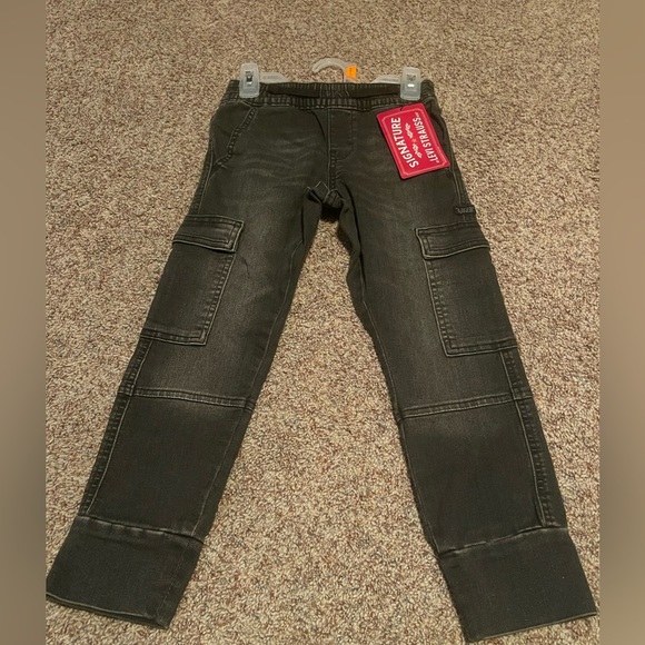 Boys Levi Strauss jeans size small 6/7 - Picture 1 of 1